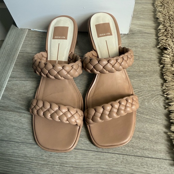 Dolce Vita Women's Brown Braided Sandals Mule Block Heel Slip on Heels Size 9 - Picture 1 of 3